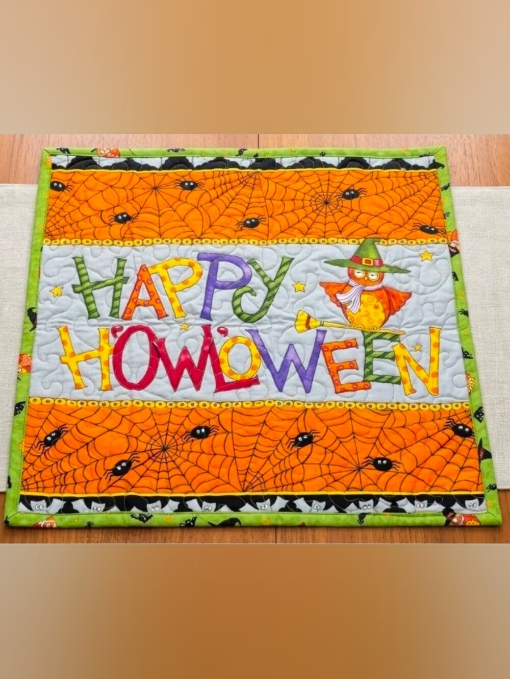 Handmade Halloween "Happy Howlween" Quilted Wall Hanging Table Topper 20"x20.5"